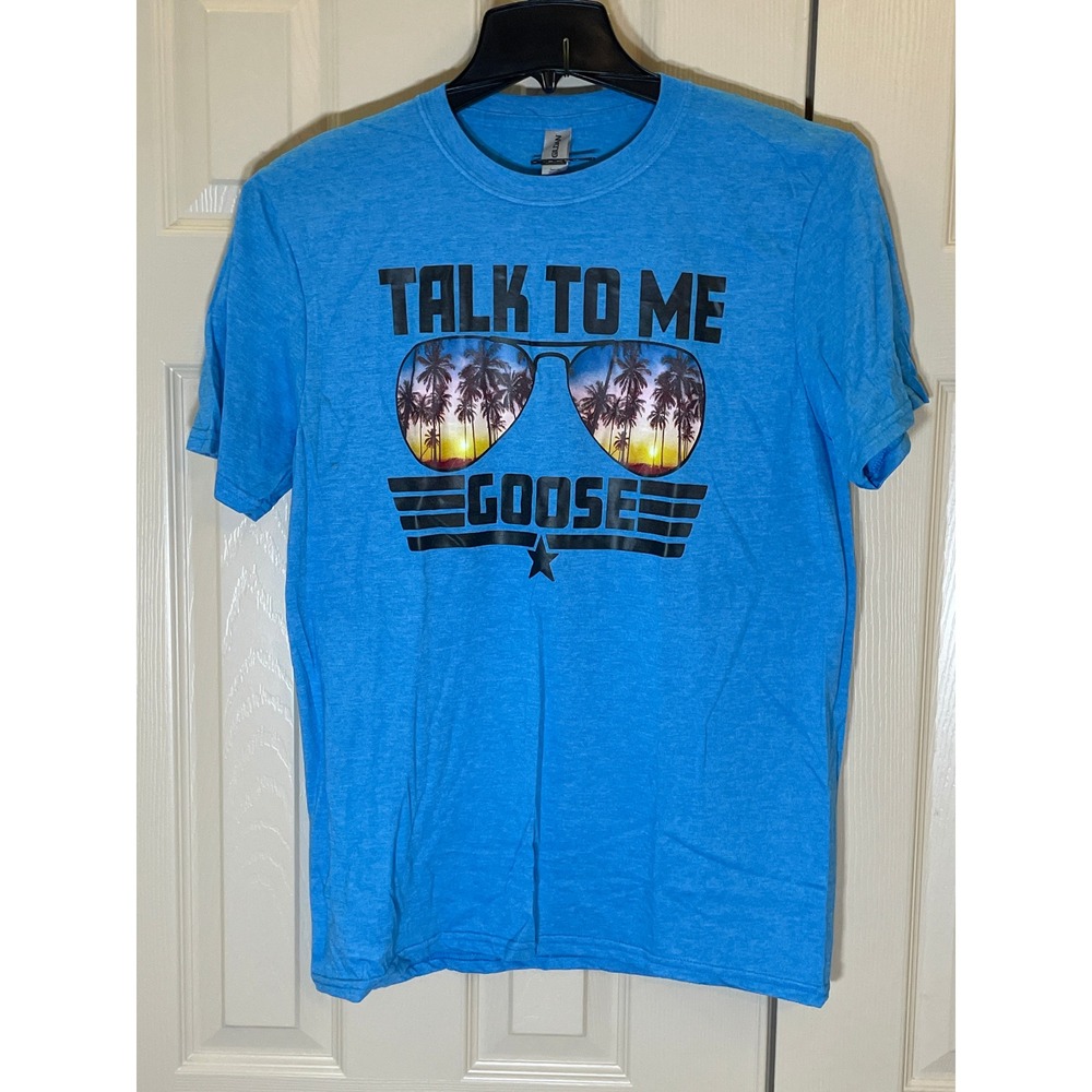 Gildan Graphic Tee Women Medium Blue Excellent Talk To Me Goose Top Gun Movie